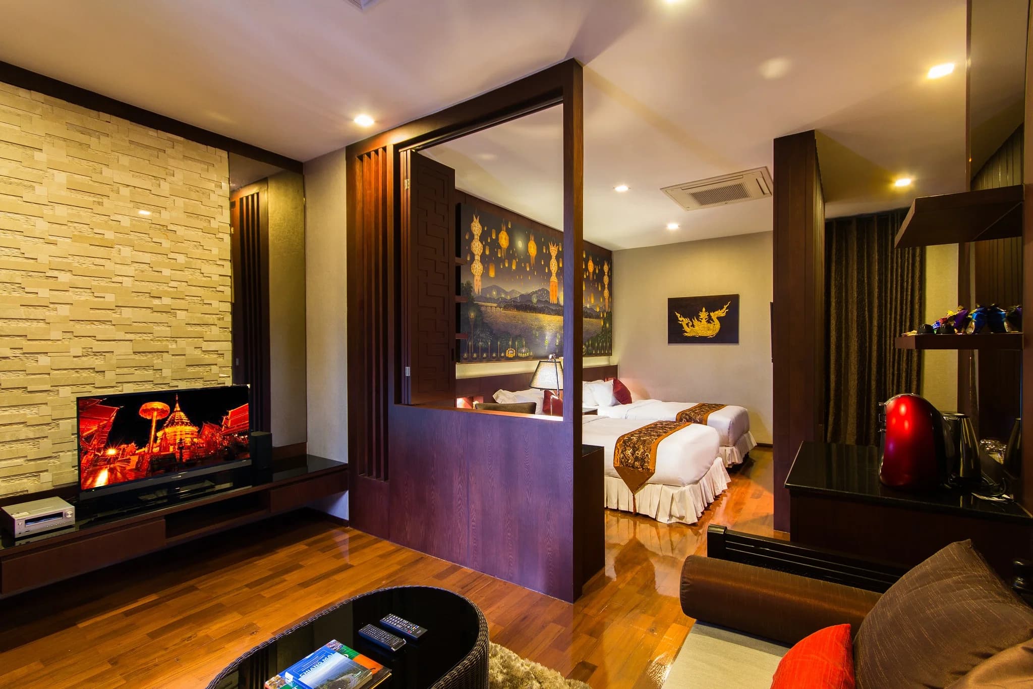 S-Class Suite