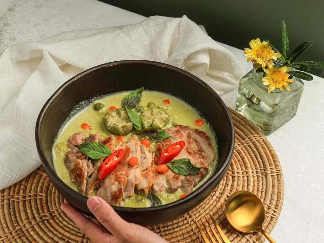 Grilled Pork Neck with Salted-Egg Green Curry Sauce