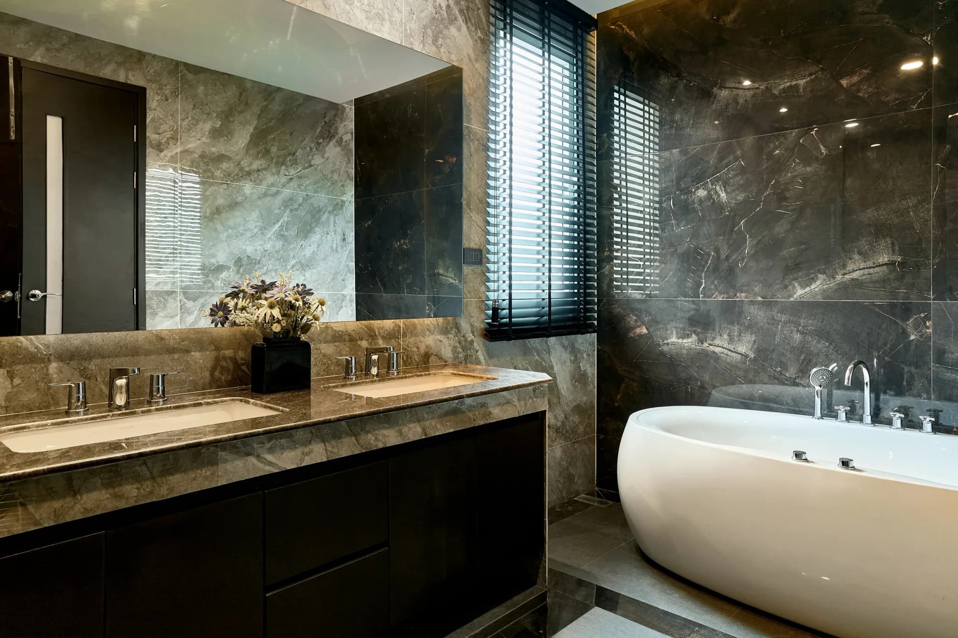 The Niche 12
